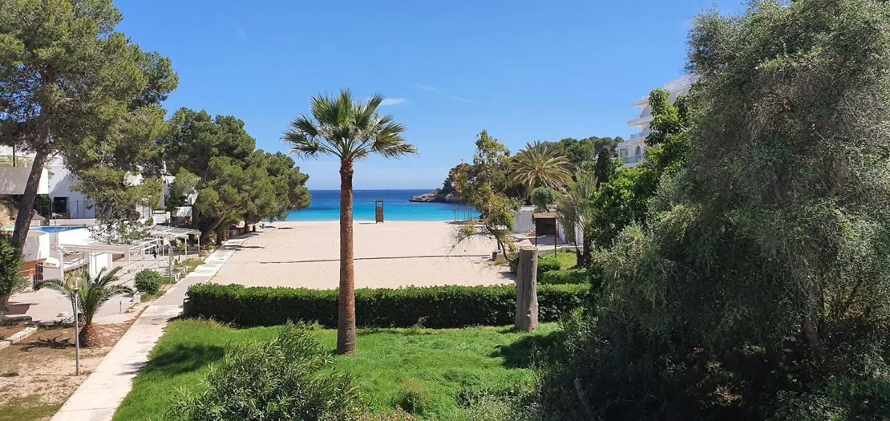 Hostal Mistral Cala d'Or  Guest house