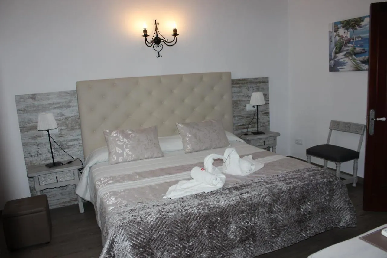 Hostal Mistral Cala d'Or  2*, Cala d'Or (Mallorca) Spain